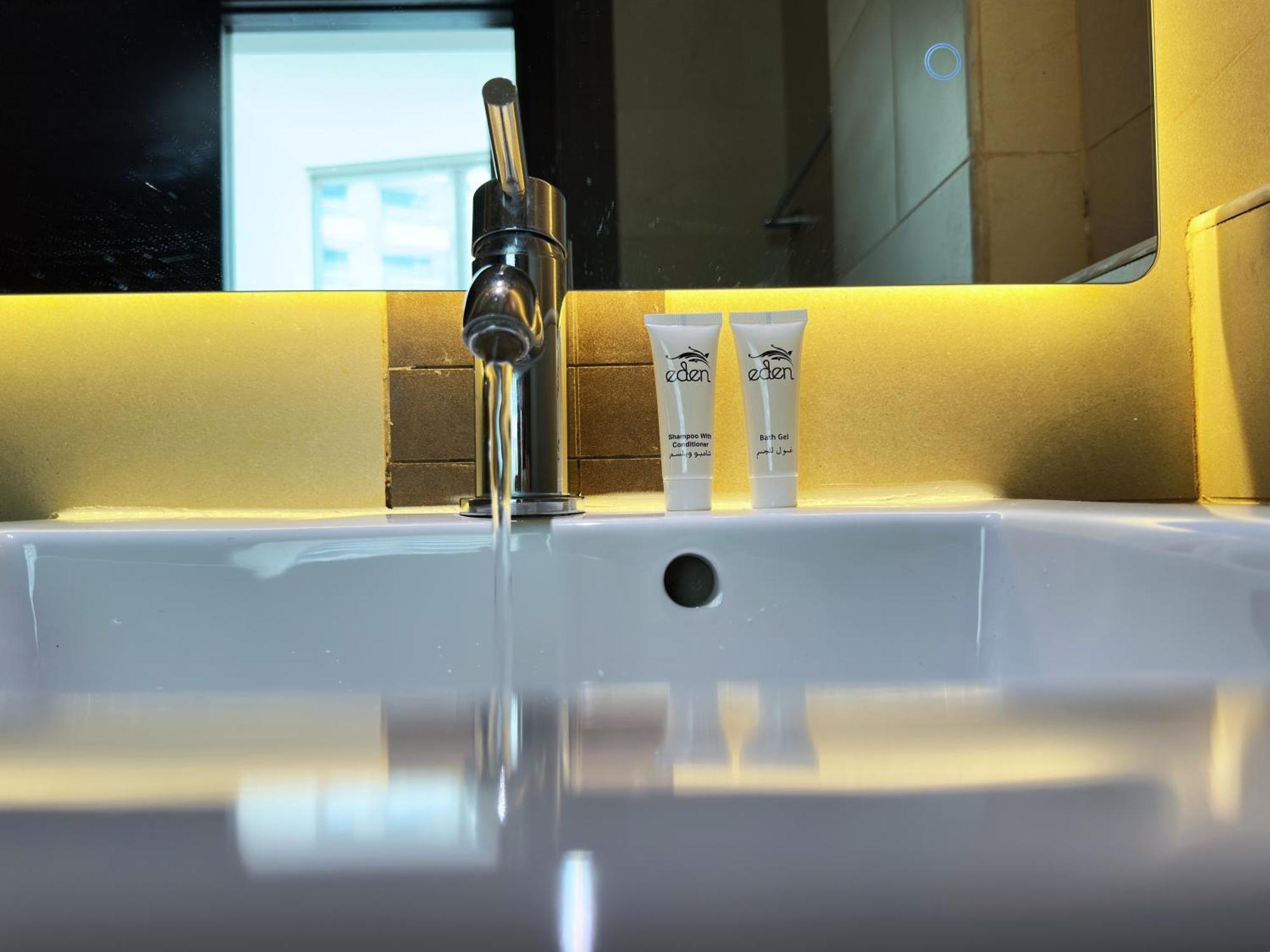 Apartment Amazing Roof Pool In 1 Bhk Flat In Marina Dubai